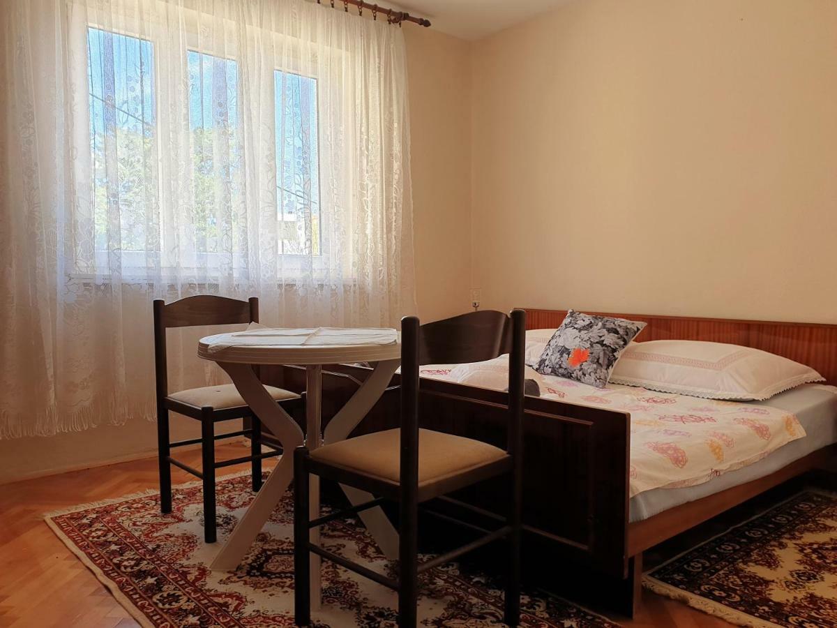 Guest House Miro Novaglia Esterno foto